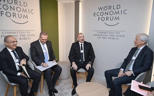 Prezident Davosda “J.P. Morgan” şirkətinin sədri və baş icraçı direktoru ilə görüşüb - VİDEO - FOTOLAR