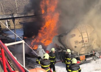 Qazaxda yanacaq daşıyan avtomobildə güclü yanğın – Ölən var – VİDEO