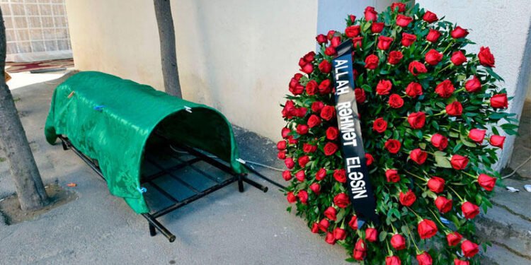 Azərbaycanda sabiq məmur vəfat etdi - FOTO