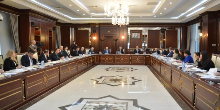 Milli Məclisin İnsan hüquqları komitəsində yeni “Uşaq hüquqları haqqında” qanun müzakirə edilib