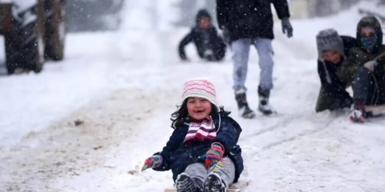 Agentlik: Şagirdlərin davamiyyətində fasilələr müşahidə edilir