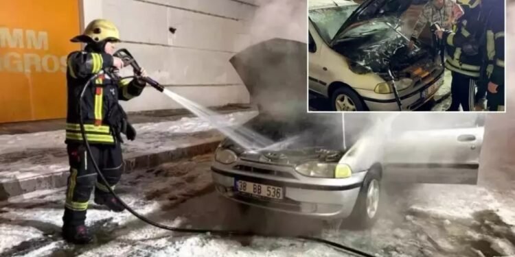 Hərəkətdə olan avtomobil yandı