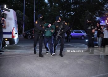 Bakıda saxlanılan Rusiya vətəndaşlarının həbs müddəti uzadıldı