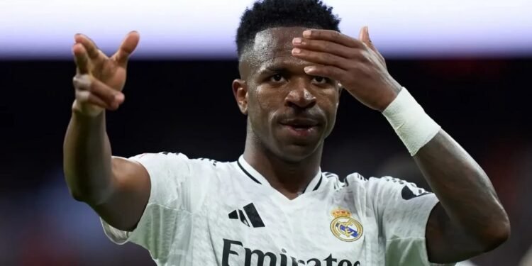 Vinisius “Real Madrid”dəki gələcəyi ilə bağlı qərar verdi