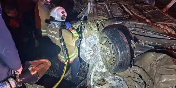 Avtomobil yol kənarına aşdı: 1 ölü, 3 yaralı