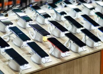 Nəhəng brend rəsmən bazardan çəkildi – Artıq telefon istehsal etməyəcəklər