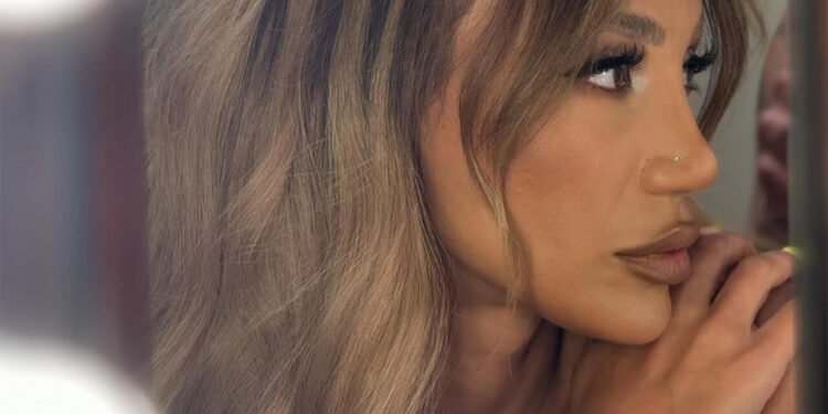 Xalq artisti: "Nadir Qafarzadənin klipinə çəkildiyim üçün peşman deyiləm"