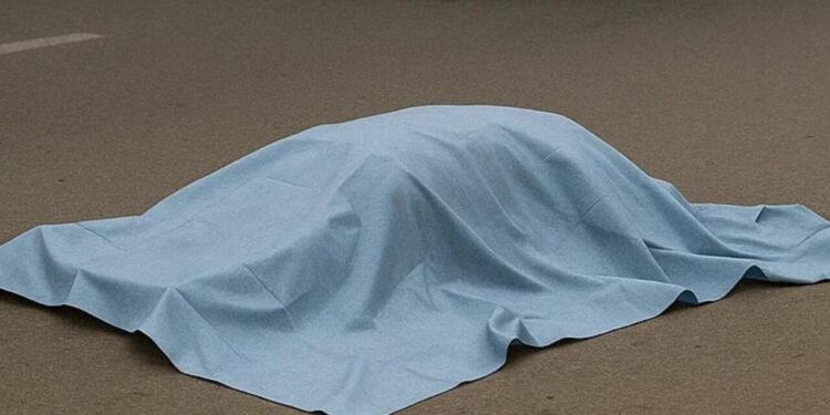 21 yaşlı oğlan küçədə infarktdan öldü