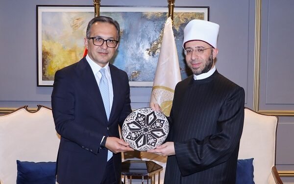 Dövlət Komitəsinin sədri Misirin dini işlər və vəqflər naziri ilə görüşüb