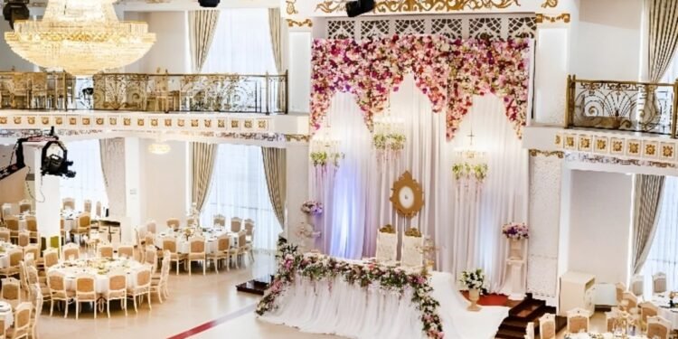 Nazirliyin keçmiş aparat rəhbəri şadlıq evi satın aldı