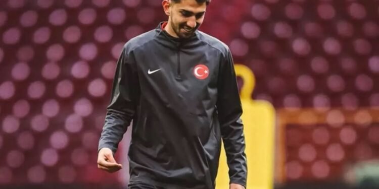 Türkiyəli futbolçu Portuqaliya klubuna keçir