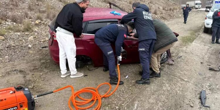 3 avtomobil toqquşdu: 4 yaralı