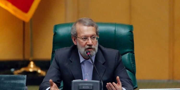 Laricaninin qızı ABŞ universitetindən qovuldu