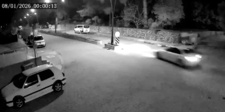 Minik avtomobili və motosiklet toqquşdu: 2 yaralı
