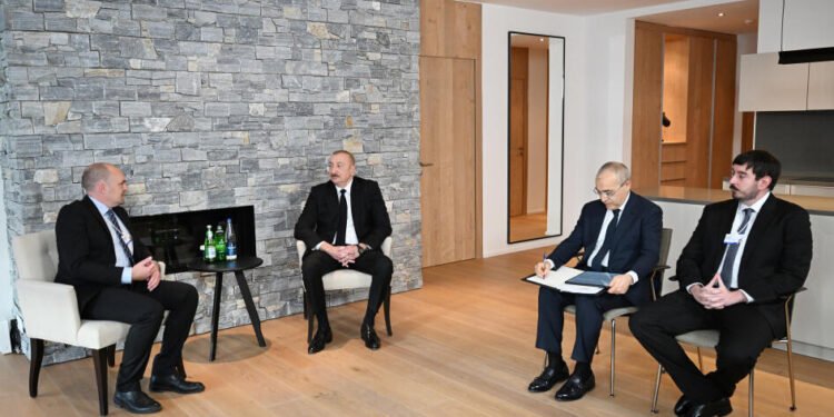 İlham Əliyev Davosda Morten Dirholm ilə görüşüb - VİDEO - FOTOLAR