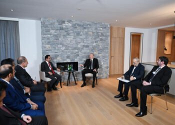 İlham Əliyev Davosda “DP World” şirkətlər qrupunun sədri və icraçı direktoru ilə görüşüb – VİDEO – FOTOLAR