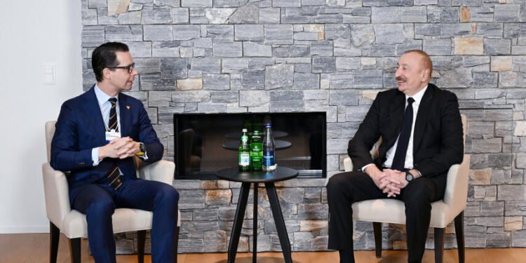 İlham Əliyev Davosda “Carlsberg Group” şirkətinin Baş icraçı direktoru ilə görüşüb - FOTOLAR