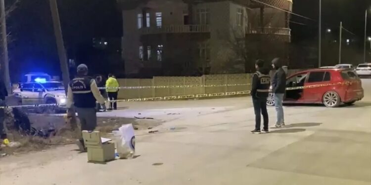 Minik avtomobili və motosiklet toqquşdu: 1 ölü, 2 yaralı