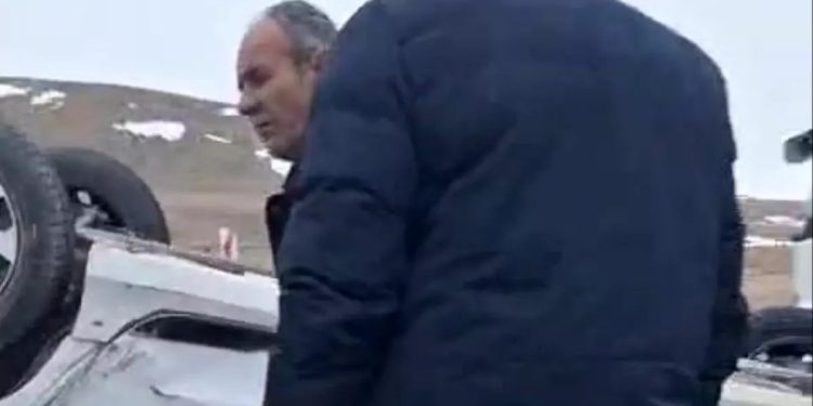 Avtomobil aşdı