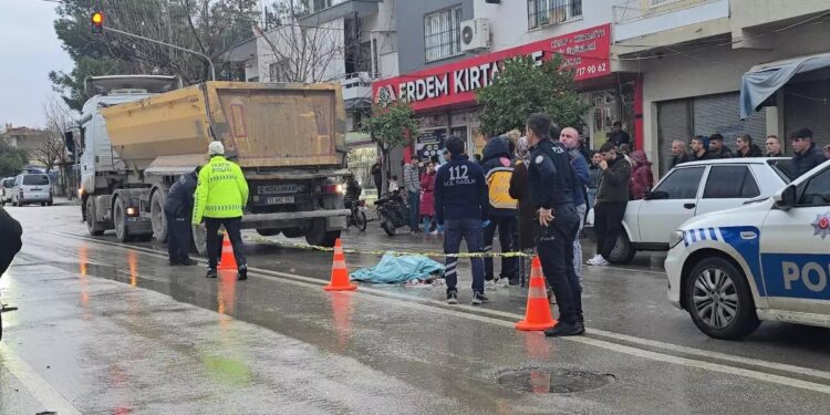 TIR 86 yaşlı qadını vurdu