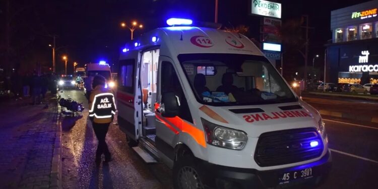 Minik avtomobil və motosiklet toqquşdu: 2 yaralı