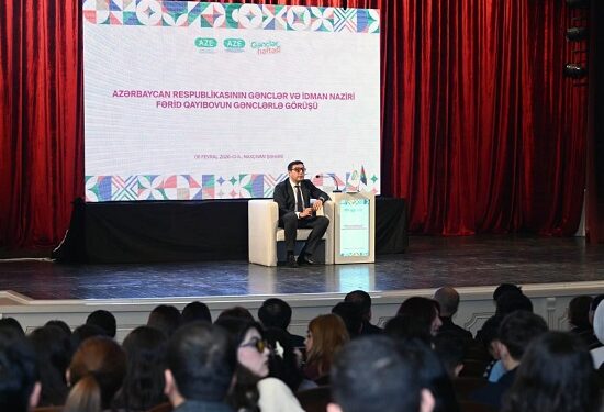 Fərid Qayıbov Naxçıvan Muxtar Respublikası gəncləri ilə görüşüb