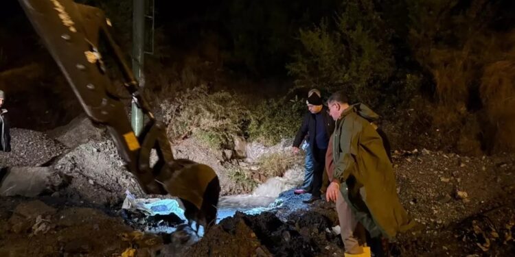 Torpaq sürüşməsi: Bir ev və avtomobil ziyan gördü