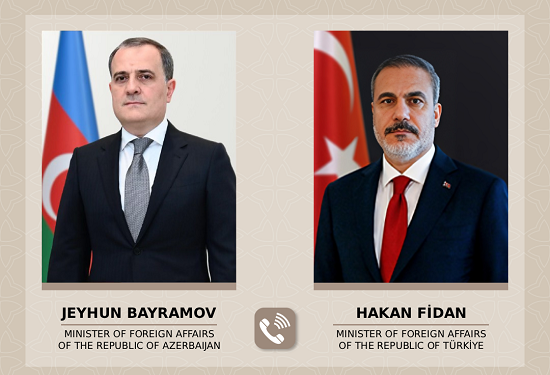 Ceyhun Bayramov Hakan Fidanla telefonla danışdı