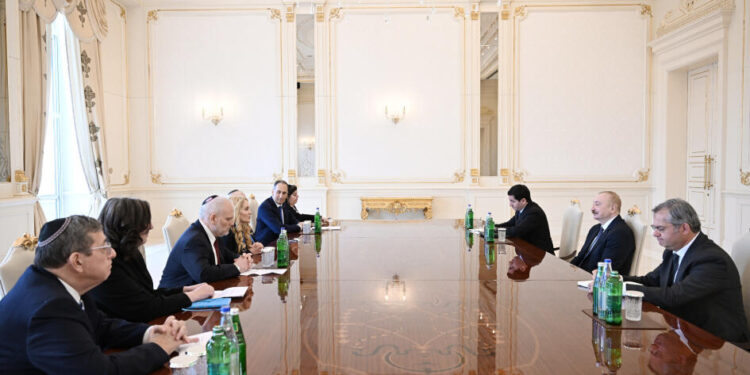 Prezident İlham Əliyev ABŞ-ın Əsas Amerika Yəhudi Təşkilatlarının Prezidentləri Konfransının nümayəndə heyətini qəbul edib - FOTOLAR