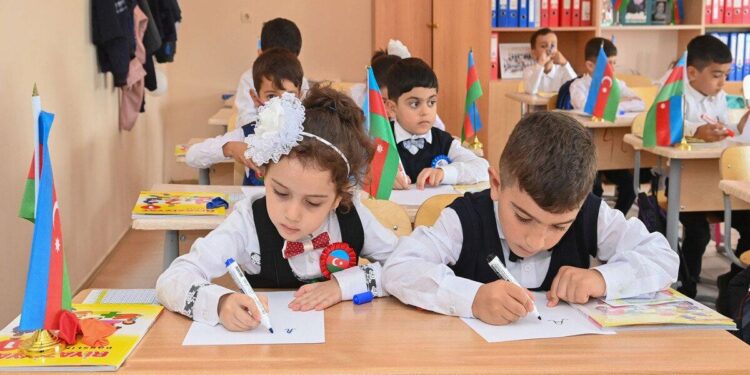 Dərslər başladı