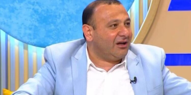 "Bir "Bayatı-şiraz"ın var, indi xırıldayırsan, OXUMURSAN!"
