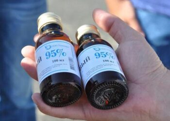 46 yaşlı şəxs həmyaşıdının üzərinə spirt töküb YANDIRDI