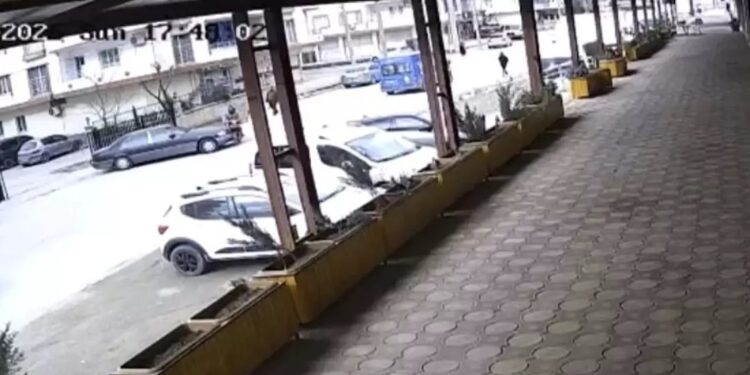Minik avtomobili və motosiklet toqquşdu: 1 yaralı
