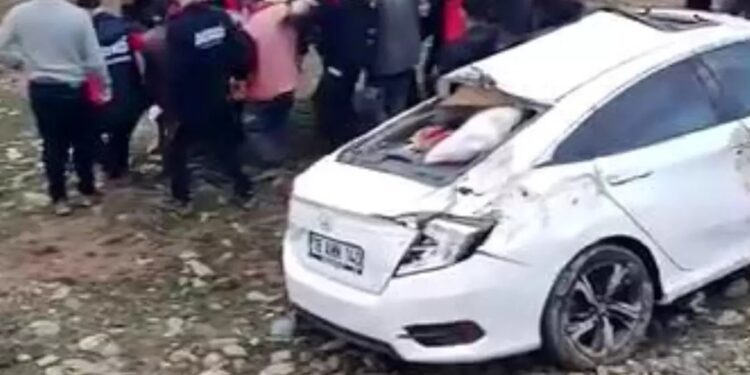 Avtomobil yol kənarına aşdı: 1 yaralı