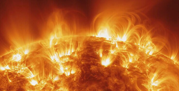 Fevralın 11-də Günəşdə güclü partlayışlar olub