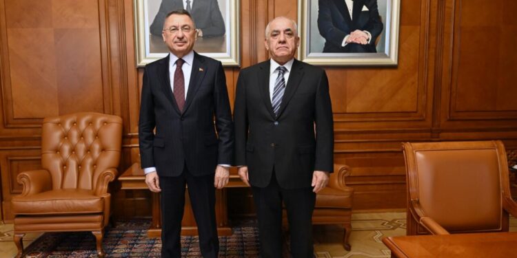 Əli Əsədov Fuat Oktay ilə görüşdü