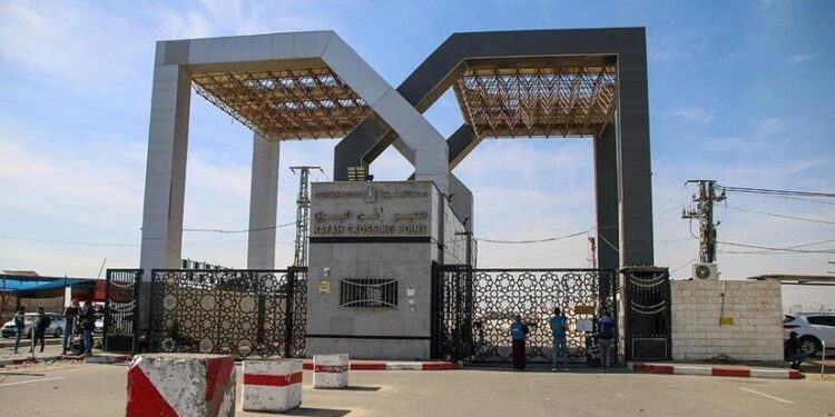 İsrail “Rəfah” nəzarət-buraxılış məntəqəsini açıb