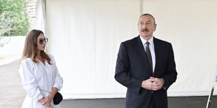 Prezident İlham Əliyev və Birinci xanım Mehriban Əliyeva Xocalının Xanabad kəndində görülmüş işlərlə tanış olub