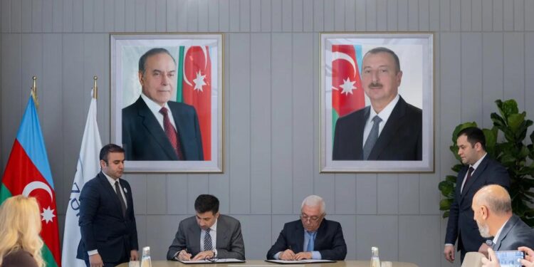 WUF13 çərçivəsində yaşıl enerji təminatı üzrə "AzərEnerji" ilə memorandum imzalanıb - FOTOLAR