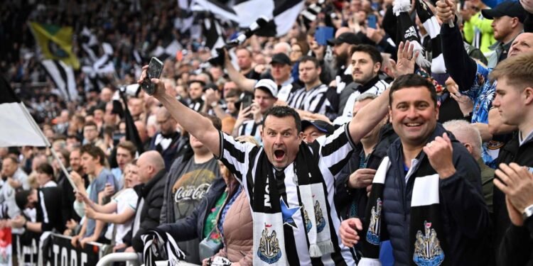 “Nyukasl”dan azarkeşlərinə Şəhidlər xiyabanı və orucluqla bağlı MÜRACİƏT - FOTO