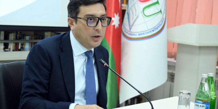 Fərid Qayıbov Azərbaycan Dillər Universitetində (ADU) tələbələrlə görüşüb