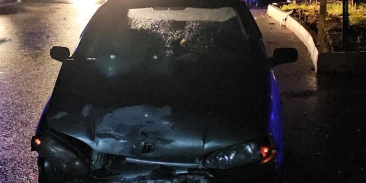 Minik avtomobili və polis maşını toqquşdu: 4 yaralı