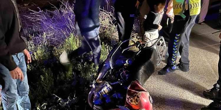 Minik avtomobili və motosiklet toqquşdu: 2 yaralı