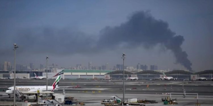 Dubay hava limanı VURULDU - Təyyarələr eniş edə bilmir