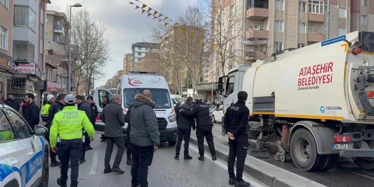 Zibil daşıyan yük maşını qadını vurdu
