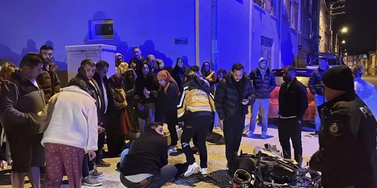 Minik avtomobili və motosiklet toqquşdu: 2 yaralı