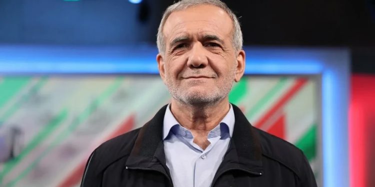 Pezeşkiana üzrü geri oxutdular: "Biz üzr istəməmişik, sadəcə..."