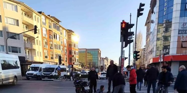 Minik avtomobili və motosiklet toqquşdu: 1 yaralı