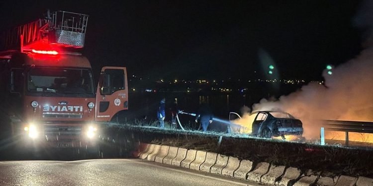 Hərəkətdə olan avtomobil yandı