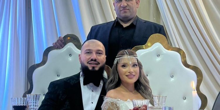 Ağayar Axundzadənin oğlu EVLƏNDİ